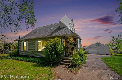 23136 Hill Avenue, Warren, MI, 48091 | Card Image