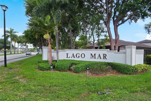 15823 Sw 79th St, Miami, FL, 33193-2919 | Card Image