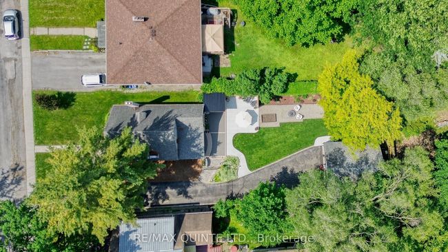 291 Dufferin Ave, House other with 2 bedrooms, 2 bathrooms and 8 parking in Belleville ON | Image 49
