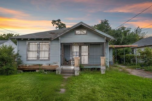 q-6619 Avenue S, Houston, TX, 77011-1338 | Card Image