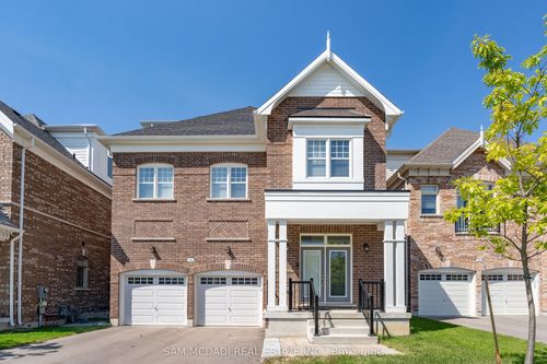 1949 Barbertown Rd, Mississauga, ON, L5M2G9 | Card Image
