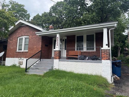 8833 Argyle Ave, Saint Louis, MO, 63114-4901 | Card Image