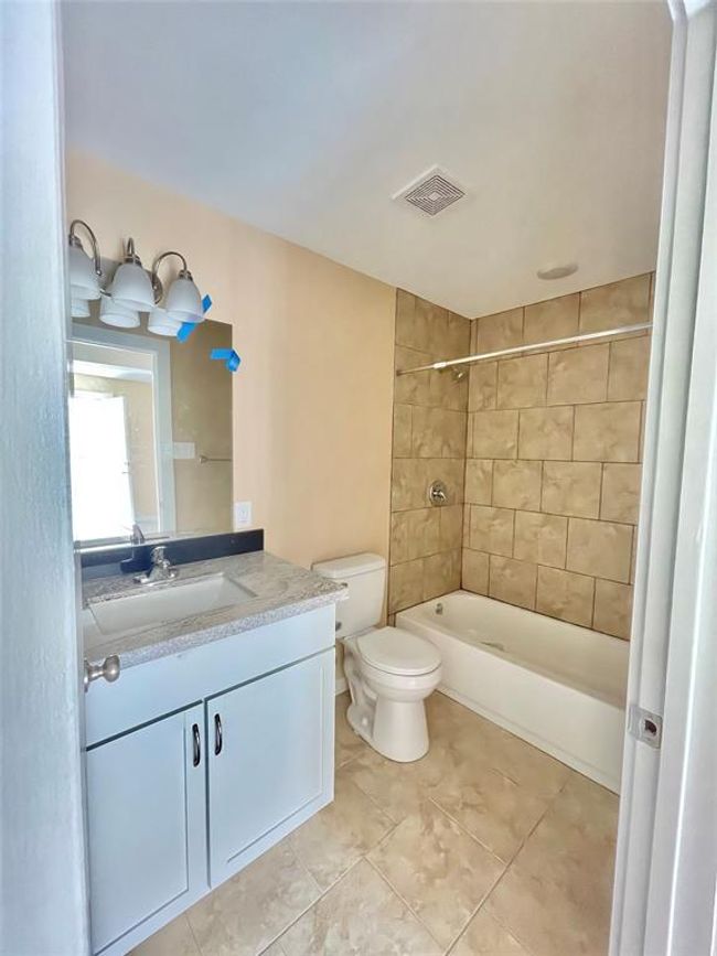 301 1/2 N Ave A- Downstairs Unit | Image 39