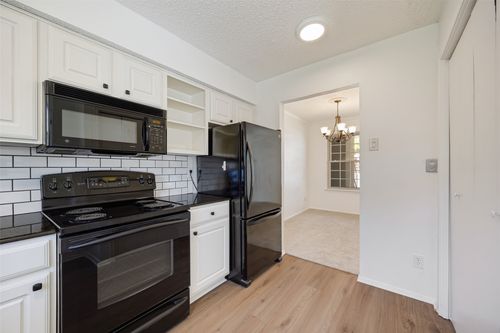 1086-5300 Keller Springs Rd, Dallas, TX, 75248-2702 | Card Image