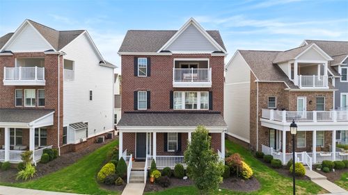 10 Allegheny Ave, Oakmont, PA, 15139-2206 | Card Image