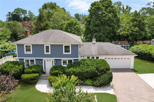 9 Foster St, Barrington, RI, 02806-4522 | Card Image