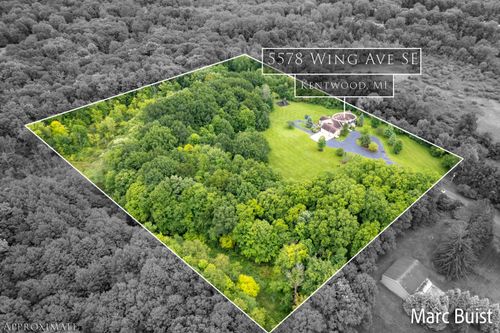 5578 Wing Ave Se, Kentwood, MI, 49512-9641 | Card Image