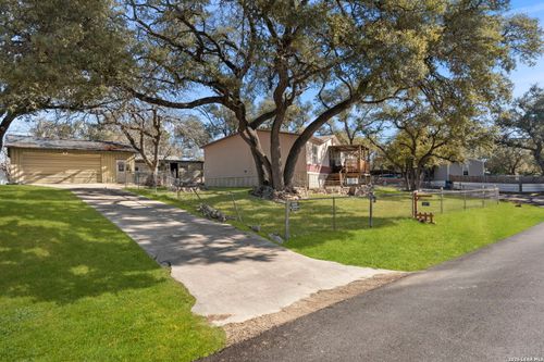 397 Ridgeview Dr, Canyon Lake, TX, 78133-4223 | Card Image