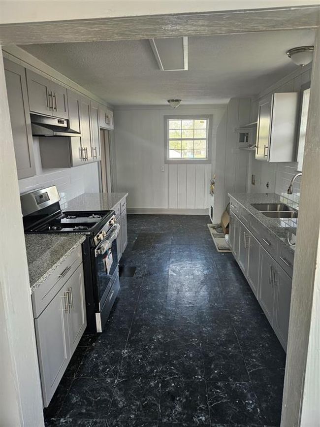1 - 208 W 2 Nd St, Condo with 2 bedrooms, 1 bathrooms and null parking in Sweeny TX | Image 7