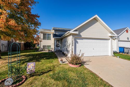 1348 36th Ave S, Moorhead, MN, 56560-5136 | Card Image