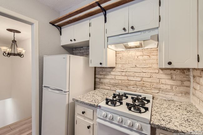 APT-203C - 8030 Broadway, Condo with 1 bedrooms, 1 bathrooms and null parking in San Antonio TX | Image 9