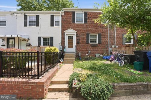 2953 Sycamore St, ALEXANDRIA, VA, 22305-2524 | Card Image