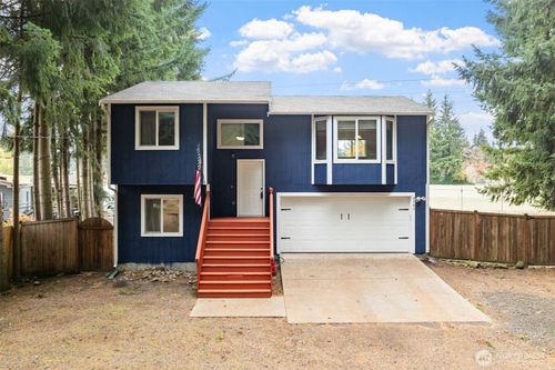 8747 Mariana Court Se, Yelm, WA, 98597 | Card Image