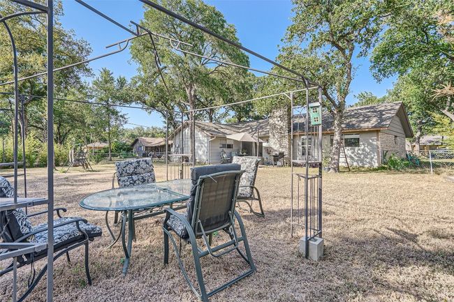 9206 Robins Nest Ln, House other with 3 bedrooms, 2 bathrooms and 2 parking in Austin TX | Image 17