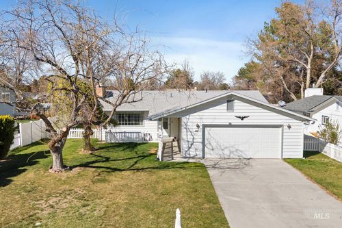 442 Crestview Dr, Twin Falls, ID, 83301-3201 | Card Image