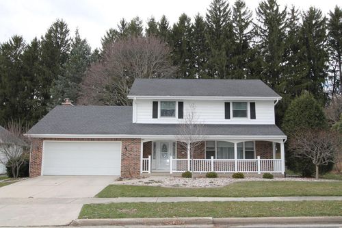 267 Robins Run, Burlington, WI, 53105 | Card Image