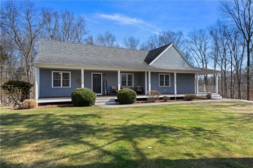 135 Sutherland Drive, Somerset, MA, 02726 | Card Image