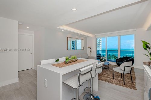 739-2301 Collins Ave, Miami Beach, FL, 33139-1631 | Card Image