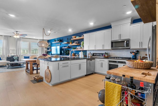 2012 Naples, Townhouse with 2 bedrooms, 3 bathrooms and null parking in Rowlett TX | Image 20