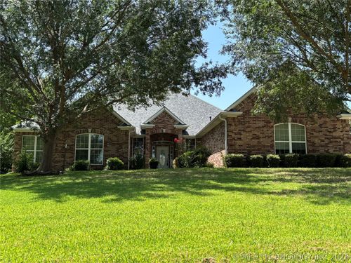 3201 Greenbriar, Durant, OK, 74701-2145 | Card Image