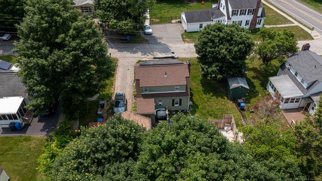 12 John St, House other with 3 bedrooms, 2 bathrooms and 4 parking in Killingly CT | Image 5
