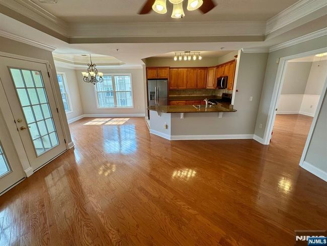 7207 Ravenscroft Rd, Condo with 2 bedrooms, 2 bathrooms and null parking in Clifton NJ | Image 10