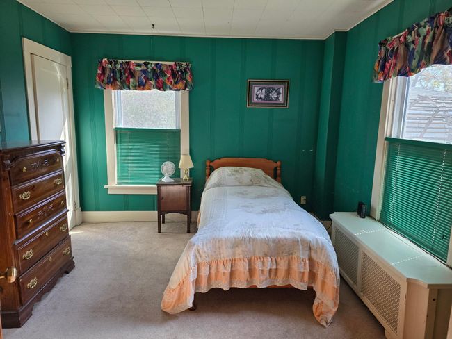 Carpeted with closet | Image 15
