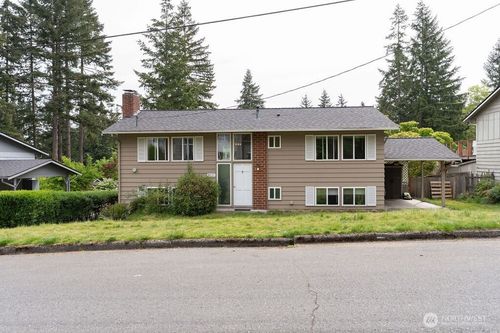 1410 150th Ave Se, Bellevue, WA, 98007-5813 | Card Image
