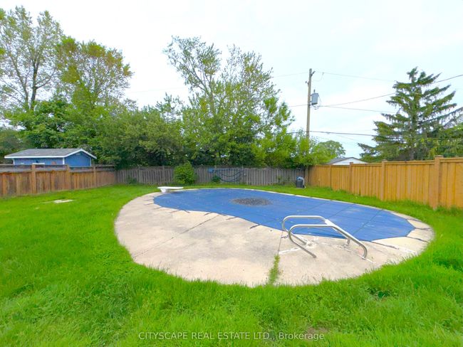 271 Cheltenham Rd, House other with 3 bedrooms, 1 bathrooms and 3 parking in Burlington ON | Image 39