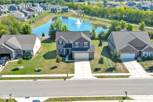 6361 N Cedarwood Dr, Mccordsville, IN, 46055-8907 | Card Image