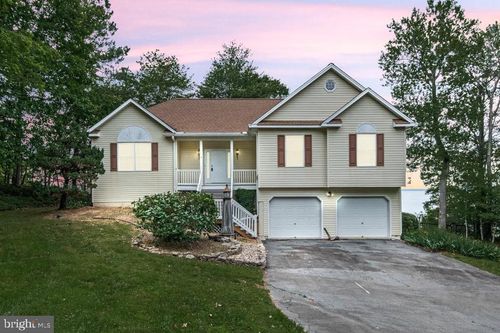 1753 N Independence Dr, Montross, VA, 22520-8626 | Card Image