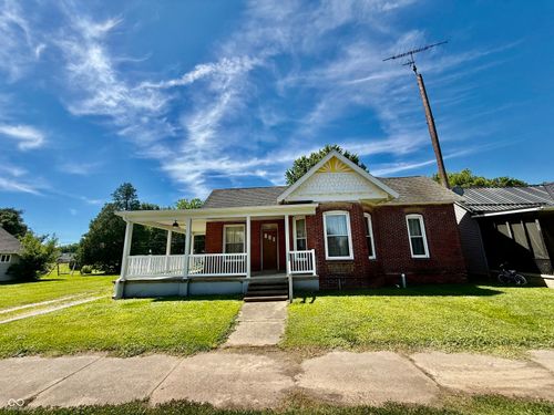 313 W Curtis St, Cayuga, IN, 47928-8227 | Card Image