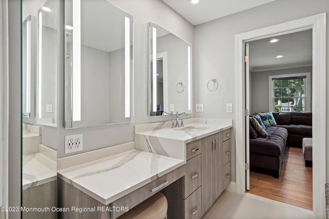 17 Raintree Ct, House other with 5 bedrooms, 5 bathrooms and null parking in Holmdel NJ | Image 37