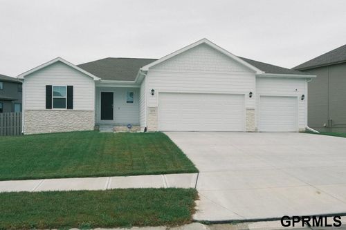 1075 Hazel Ln, Springfield, NE, 68059-5740 | Card Image