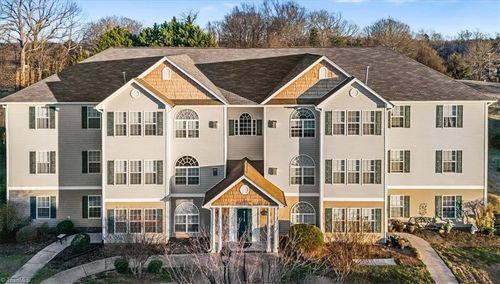 6112 Hedgecock Cir, High Point, NC, 27265-4102 | Card Image