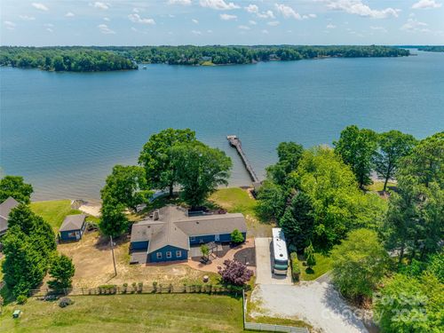 5200 Masons Ferry Rd, Lake Wylie, SC, 29710-8101 | Card Image