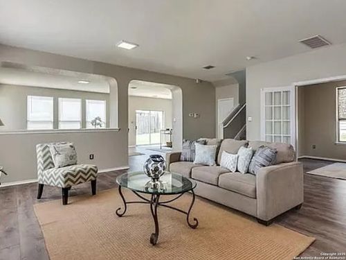 5744 Columbia Dr, Schertz, TX, 78108-2382 | Card Image