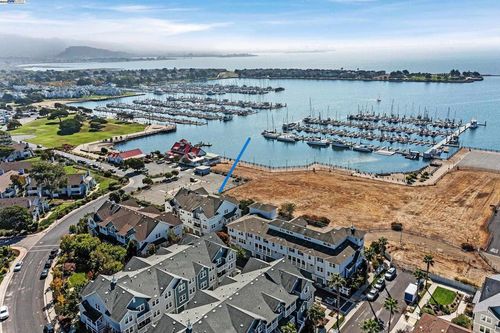 2210 Day Sailor Ct, Richmond, CA, 94804-2572 | Card Image