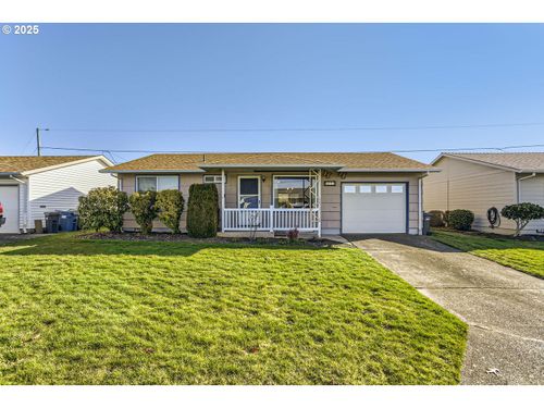 1674 Umpqua Rd, Woodburn, OR, 97071-2437 | Card Image
