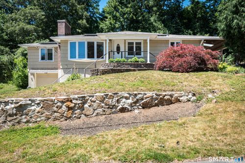 75 Peterson Ave, Waterbury, CT, 06705-2341 | Card Image