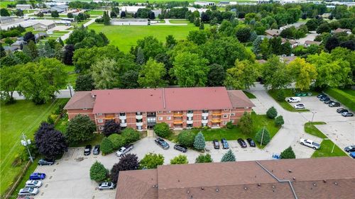 309-460 Durham St W, Mount Forest, ON, N0G2L1 | Card Image