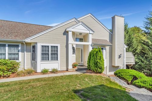 5-5 Edward Dr, North Grafton, MA, 01536-1160 | Card Image