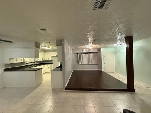 9826 Sagewell Dr, Houston, TX, 77089-4229 | Card Image