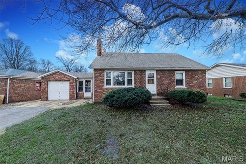 301 N Belt E, Swansea, IL, 62226-2418 | Card Image