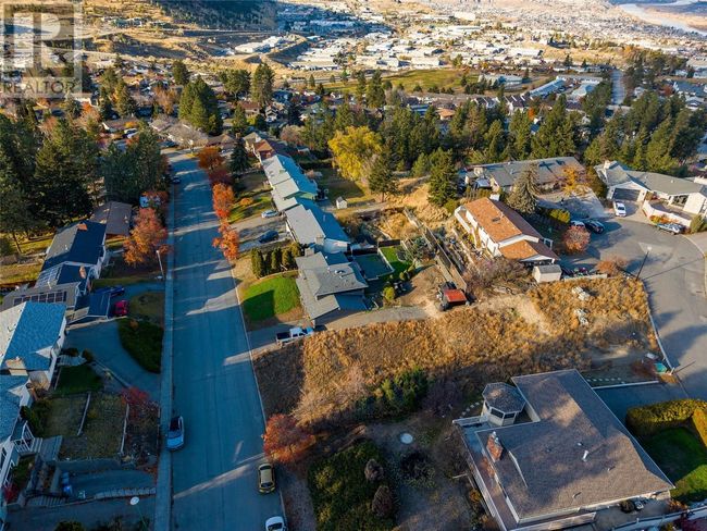 736 Gleneagles Dr, Home with 0 bedrooms, 0 bathrooms and null parking in Kamloops BC | Image 6