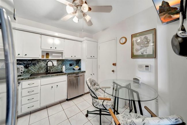 APT-22G - 1985 S Ocean Dr, Condo with 2 bedrooms, 2 bathrooms and null parking in Hallandale Beach FL | Image 6
