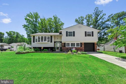 1049 Standish Dr, TURNERSVILLE, NJ, 08012-1350 | Card Image