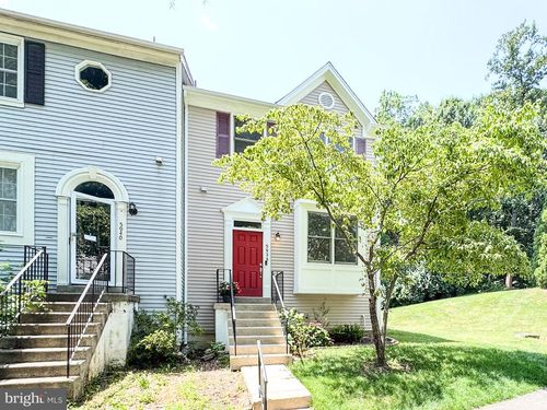 5938 Wild Brook Ct, CENTREVILLE, VA, 20121-3086 | Card Image
