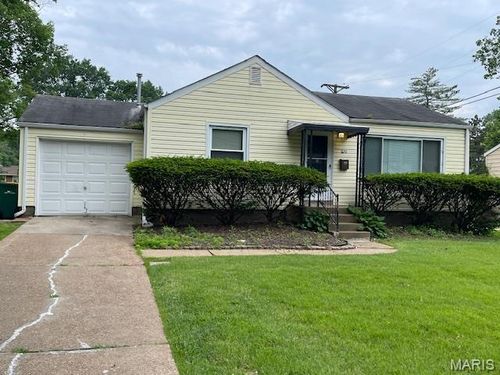 1120 Grenshaw Dr, Saint Louis, MO, 63137-1930 | Card Image