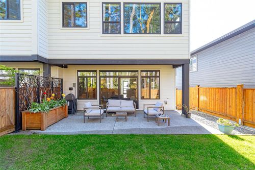 1367 Sandstone Lane, Victoria, BC, V9B7A2 | Card Image